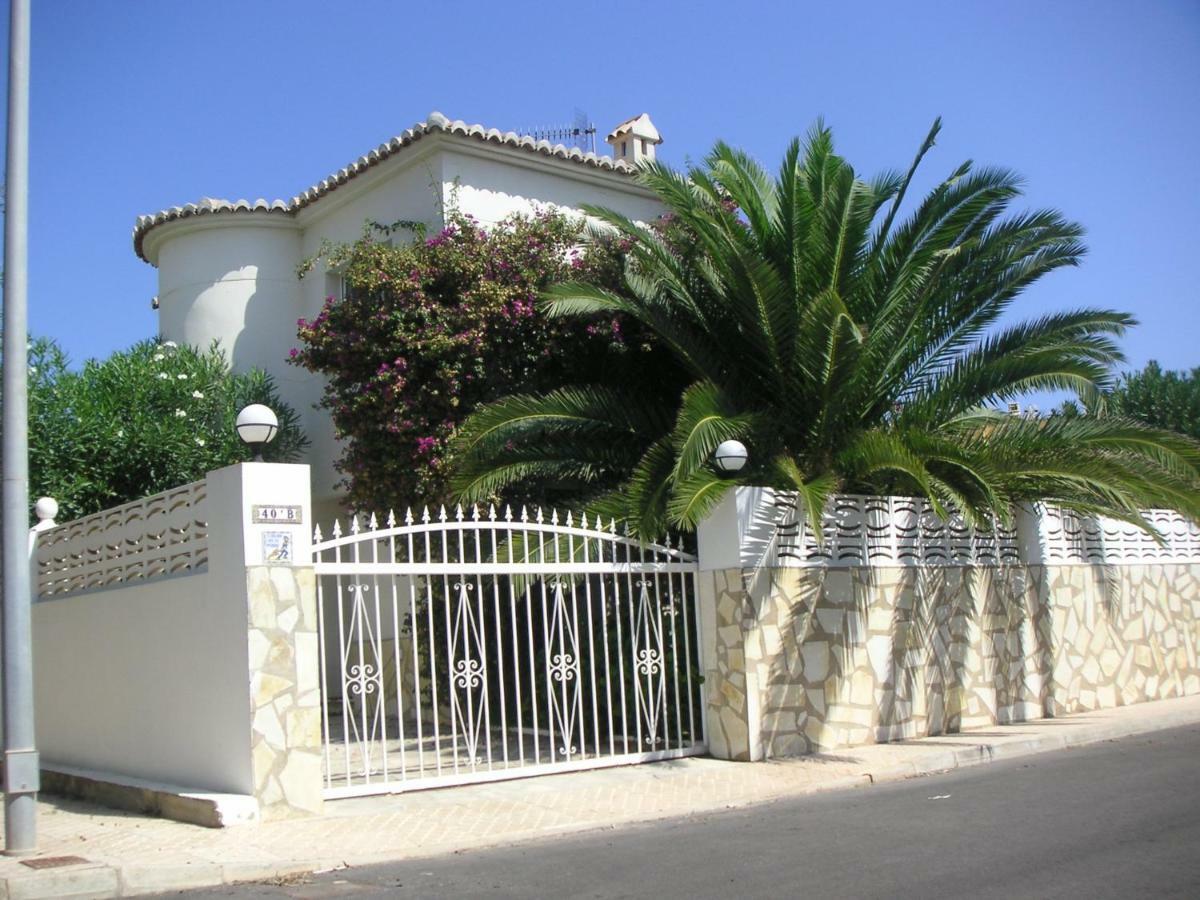 Frente Al Mar - Velazquez Villa Oliva Exterior photo